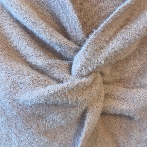 Blush Pink Fuzzy Top - Picture 3 of 5